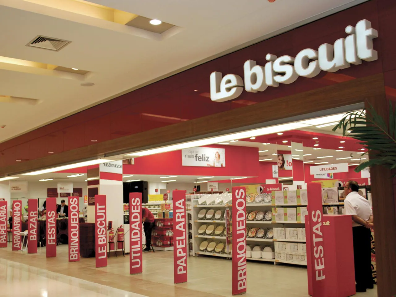 Le Biscuit: 41 vagas de emprego abertas pelo país